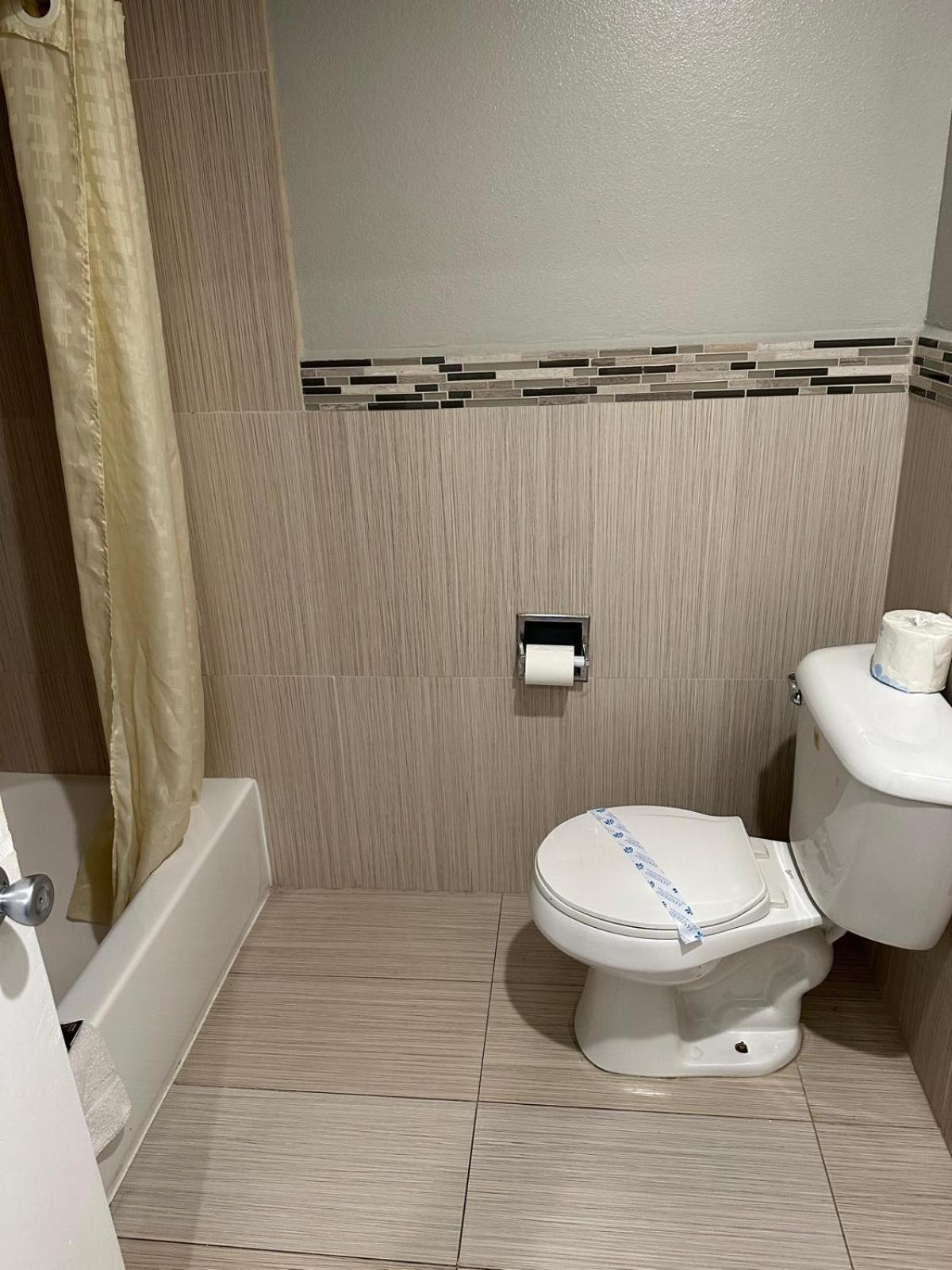 كورونا، ريفيرسيدي، كاليفورنيا Heritage Inn And Suites المظهر الخارجي الصورة