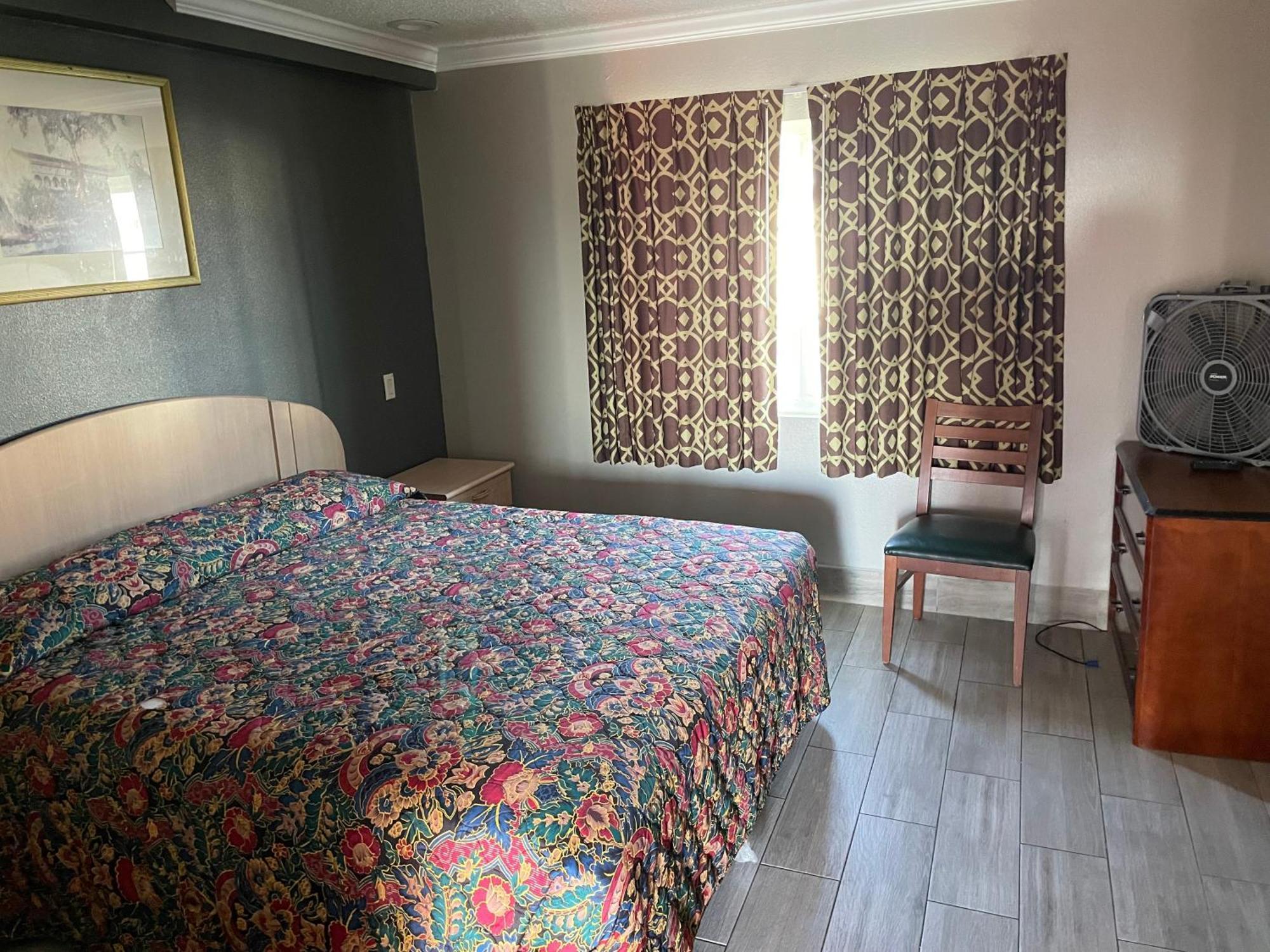 كورونا، ريفيرسيدي، كاليفورنيا Heritage Inn And Suites المظهر الخارجي الصورة