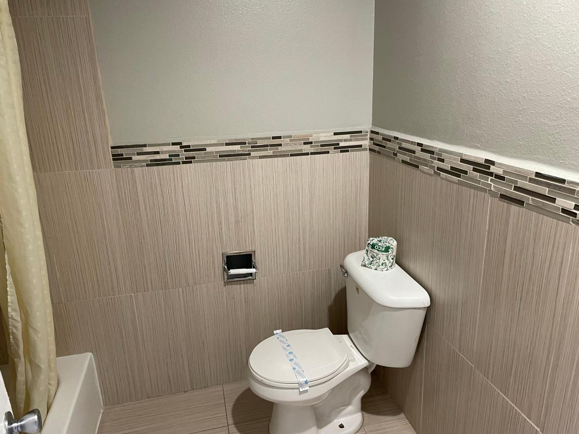 كورونا، ريفيرسيدي، كاليفورنيا Heritage Inn And Suites المظهر الخارجي الصورة